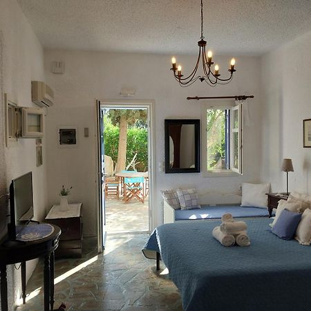 Saint Louis Aparthotel Andros Town Exterior photo